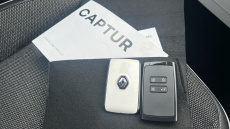 Renault Captur 1.0 TCE 90 Techno 5dr Petrol Hatchback